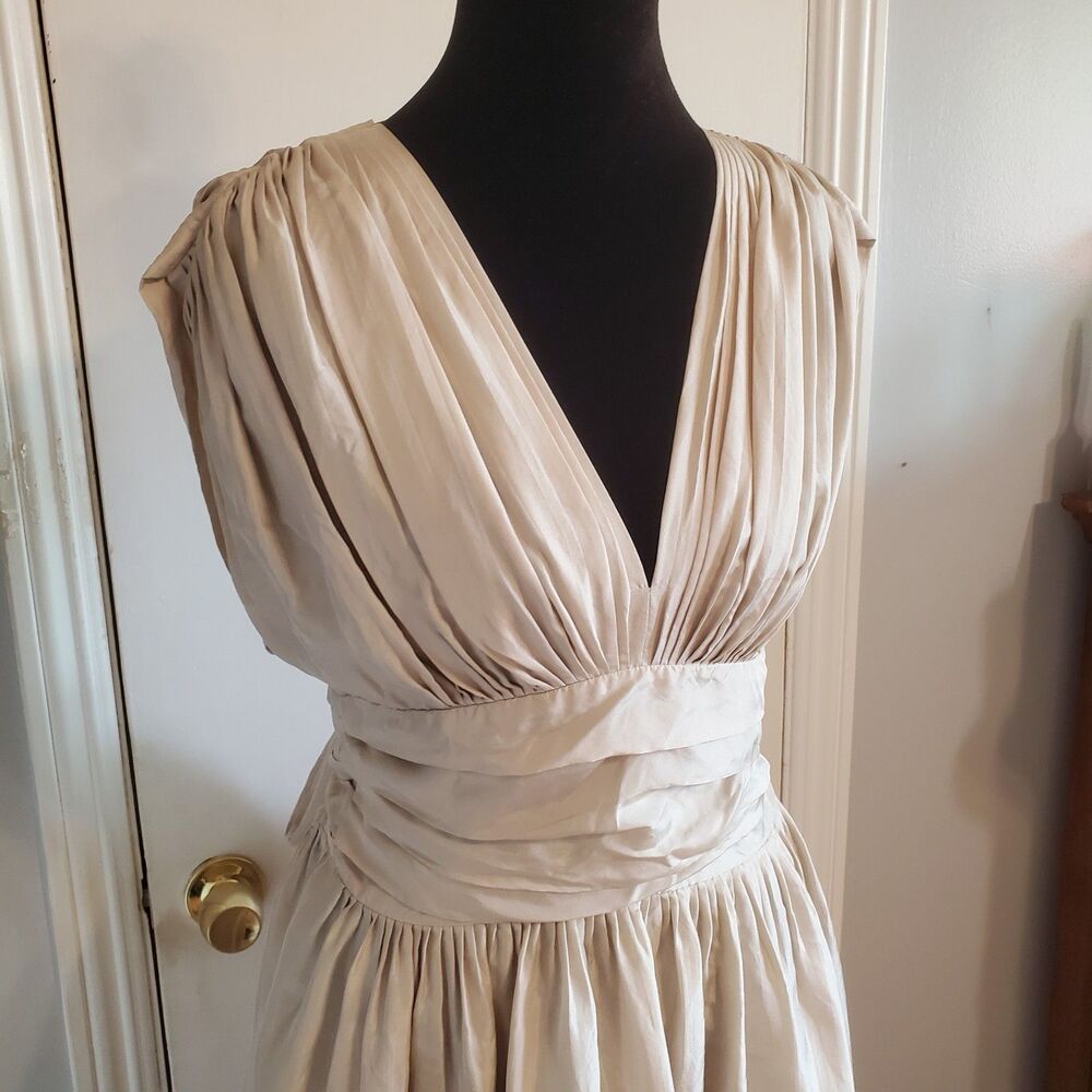 BCBG Maxazria Silk Pleated Semi formal Dress Cocktail Size 6 Old Hollywood Chic - Picture 2 of 16